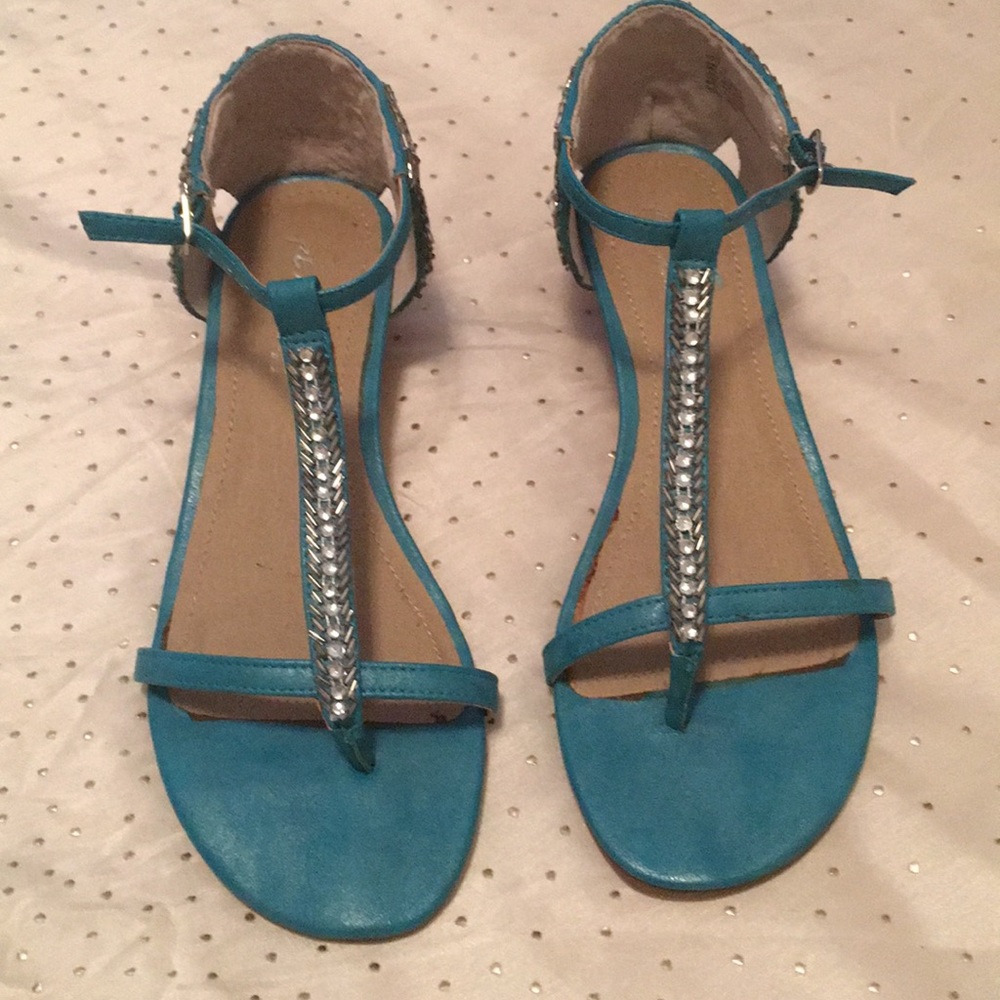 NBW REACTION Kenneth Cole Sandals
